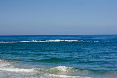 Tel Aviv seti. Tahta kaldırım bölgesi. Güverteden deniz manzarası. İsrail, Tel Aviv.