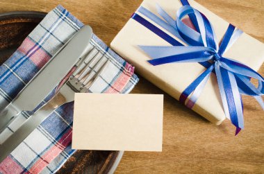 Kartpostal ve hediye ile festival Tablo ayarı.