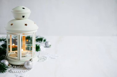 Noel fener. Sihirli yıldırım arka plan.