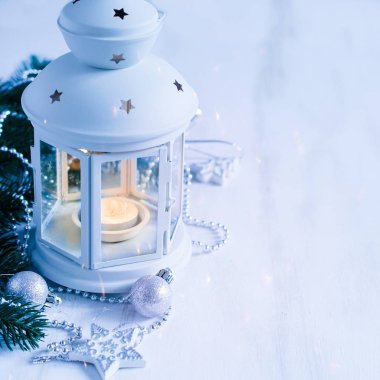 Noel fener. Sihirli yıldırım arka plan.