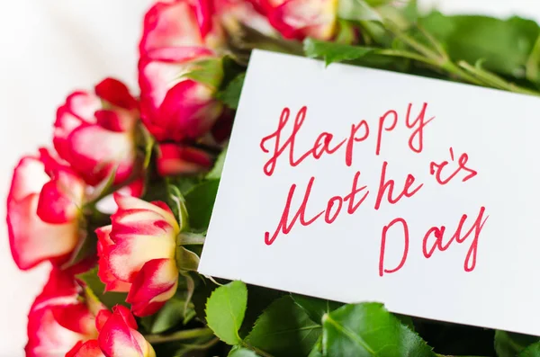 Happy Mother's Day post card with bouquet roses. — Stock Photo, Image