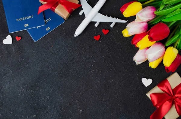 Planificación de viajes de vacaciones. Tarjeta de felicitación para el Día de San Valentín o el Día de la Mujer . — Foto de Stock