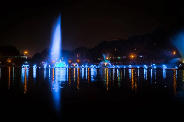 Night colored fountain