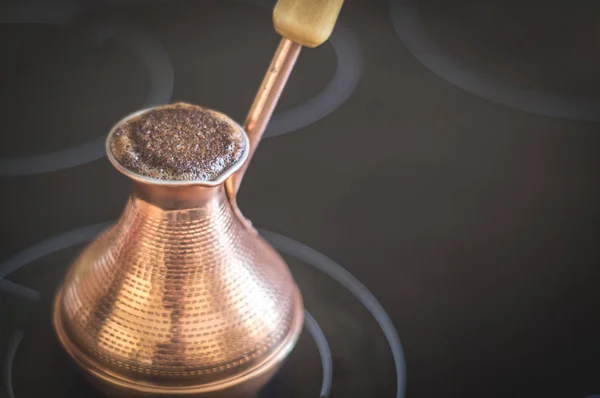 kahve köpüğü kaynar