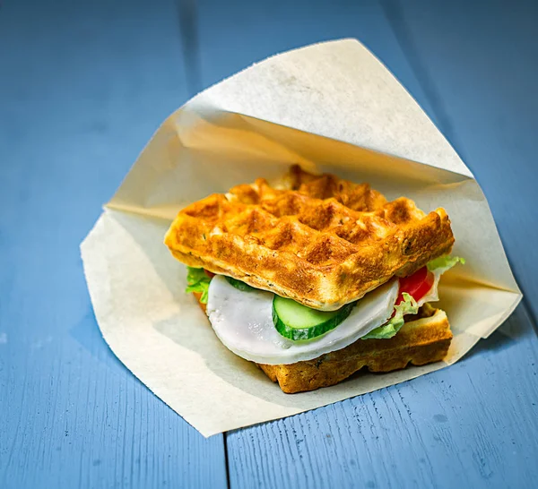 Waffle Burger on blue boards — Stock Photo, Image