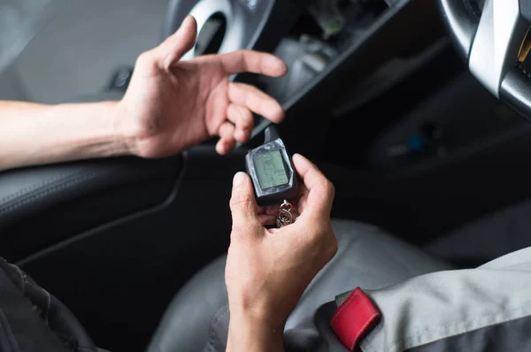 Anahtarlık araba güvenlik sistemi