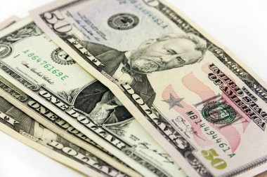 ABD Lirası üstünde beyaz.