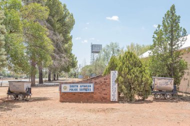 Benimki ile Jagersfontein polis merkezinde arabaları görüntülemek