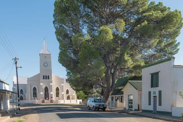 Nederlands-hervormde kerk en de historische gebouwen in Philippolis — Stockfoto