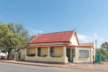 Yağmur su tankının içinde Willowmore ile eski ev