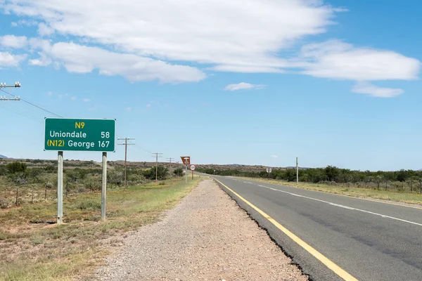 Road signs next to the N9 road near Willowmore — Stock Photo, Image