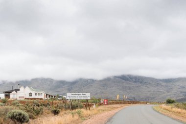 Swartberg Pass başlangıcı