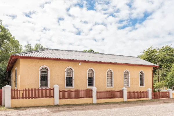 Bâtiment scolaire historique à Genadendal, aujourd'hui centre de conférences — Photo
