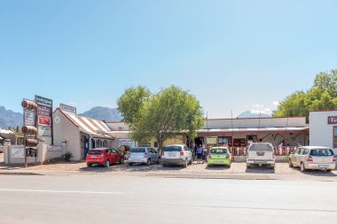 Restoran ve Ladismith içinde şaraphane ile alışveriş merkezi