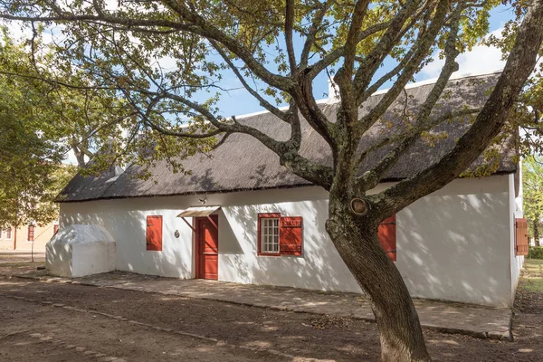 Parsonagem em Genadendal, datando de 1793, agora uma sala de chá — Fotografia de Stock