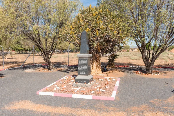 Monument in Kakamas, commemorating graves moved during the apart — Stock Photo, Image