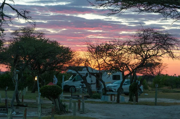 Dawn at the caravan park in Namutoni Rest Camp — Stock Photo, Image