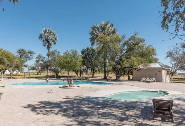 Namutoni dinlenme kampında yüzme havuzları 