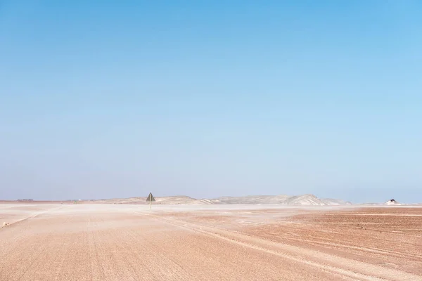 Sand blowing accross road between Henties Bay and Torra Bay — Stock Photo, Image