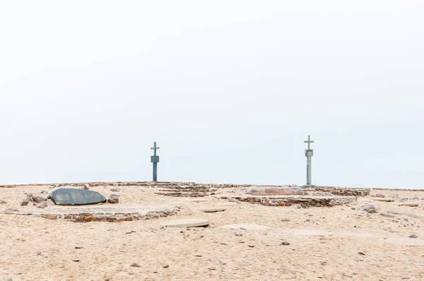 Two crosses and memorial stones at the Cape Cross — Stock Photo, Image