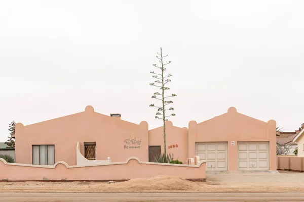 Muchas casas en Henties Bay tienen nombres personalizados — Foto de Stock