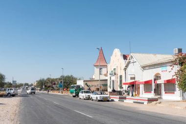 Tarihi binaları, işletmeler ve araçlarda sokak sahne
