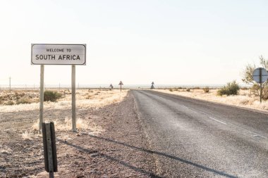 Güney Afrika Rietfontein sınır noktada hoş geldiniz işareti