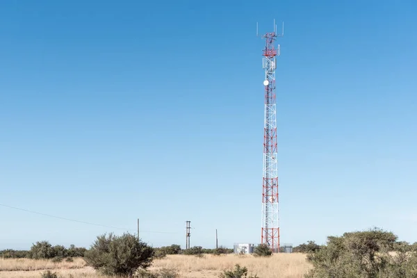 Mobilní komunikační věž v Campbell — Stock fotografie