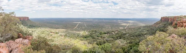 Waterberg Yaylası yakınlarında Otjiwarongo tepesinden görüntülemek 