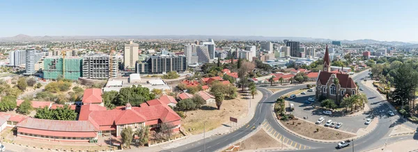 Panorama de Christuskirche et du quartier central des affaires de — Photo