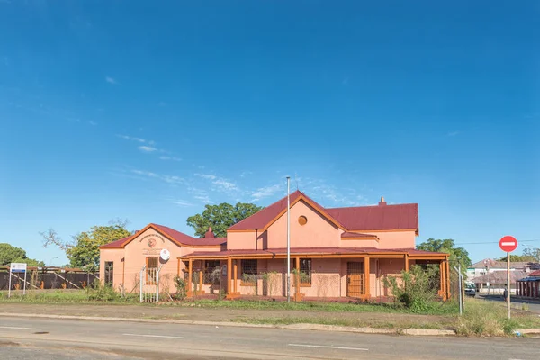 El Mangaung Metro Taxi Council edificio en Thaba Nchu — Foto de Stock