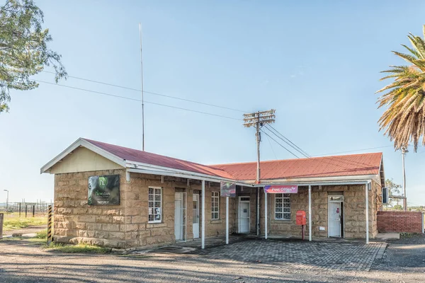 Edificio histórico, antiguo, de piedra arenisca en Tweespruit en el Estadio Libre — Foto de Stock