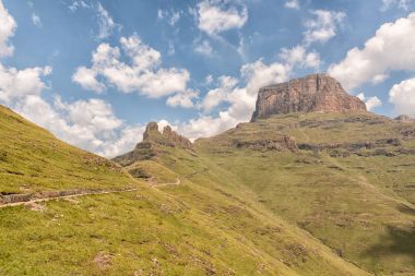 Sentinel iz Drakensberg Tugela Falls'ta için