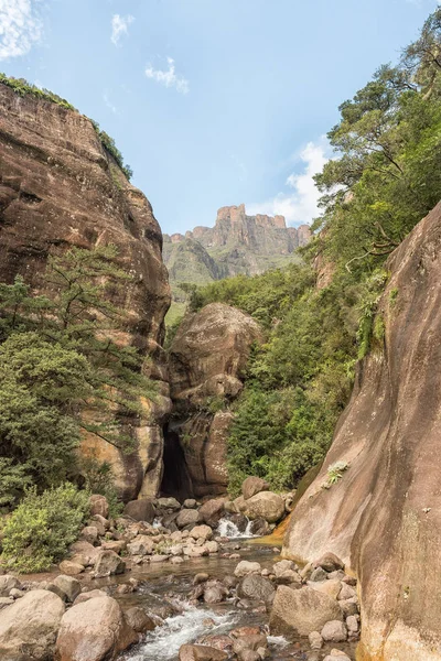 Garganta de Tugela y túnel en el Kwazulu-Natal Drakensberg —  Fotos de Stock