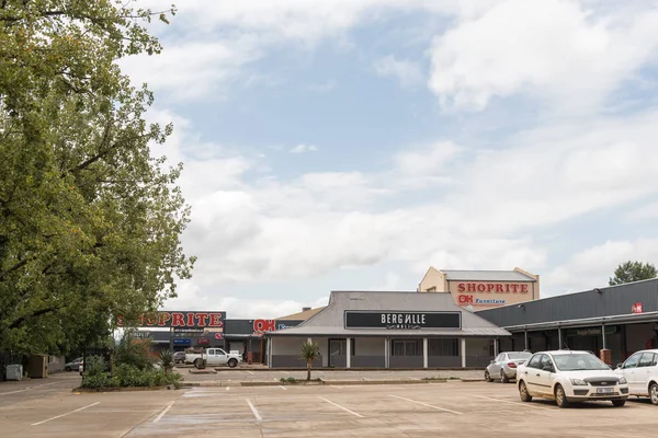 Bergville Mall in Bergville in the Kwazulu-Natal Province — Stock Photo, Image