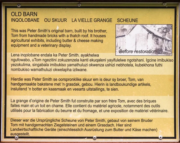 Інформаційного табло на старий сарай, музей Талана, Данді — стокове фото