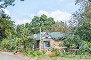 Waterval Onder 'daki Alabalık Kafe' yi gıdıkladı.