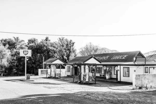 Station-service historique, à Pilgrims Rest. Monochrome — Photo