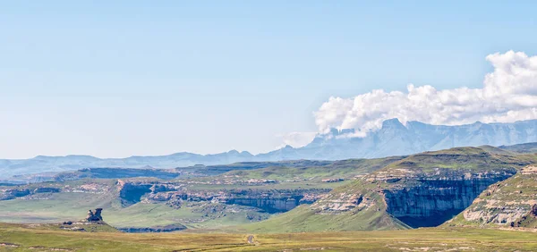 Amphitheatre Drakensberg Seen Wodehouse Trail Golden Gate Horse Rider Visible — Stock Photo, Image