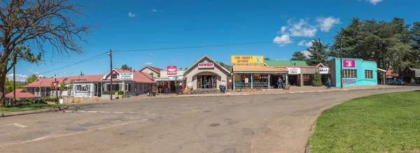 Clarens Sudáfrica Marzo 2020 Escena Panorámica Callejera Con Gente Negocios — Foto de Stock