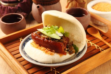 Gua Bao (Steamed sandviç)