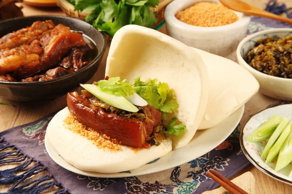 Gua Bao (ångad sandwich) — Stockfoto