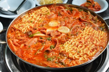 Budae jjigae güveç