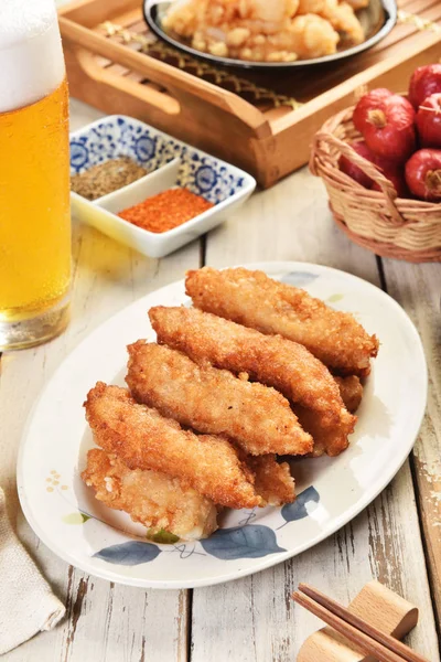 Tayvanlı sokak gıda - Fried İspanyolca uskumru fileto. 