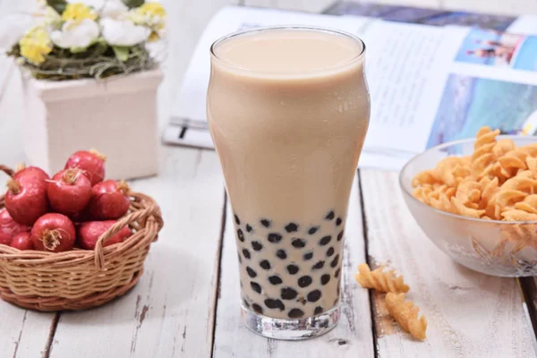 Milk tea with pearls — Stock Photo, Image
