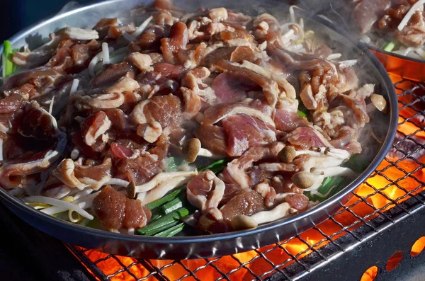 Genghis khan skopové maso barbecue — Stock fotografie