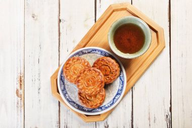   Çin ay pastası. 