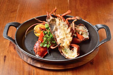 Lezzetli kızarmış Istakoz