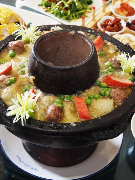 Chinese warme pot — Stockfoto