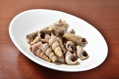  Haşlanmış sarmal deniz kabuğu